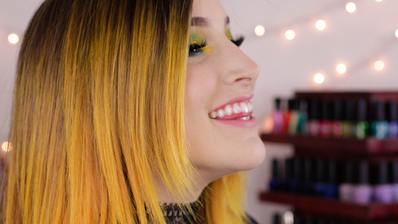 Extreme Yellow Coloring Conditioner on hair